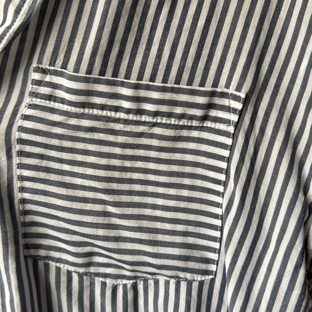 Blue Striped Button-Up Top - Picture 2 of 3